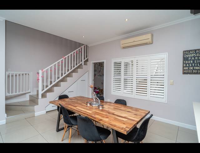 3.5 BEDROOM HOUSE FOR SALE IN LA LUCIA